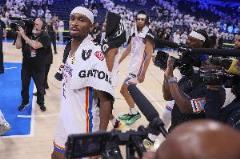 SGA：MVP比勞力士更值得，沒有隊友我拿不到MVP，所以手表是他們應(yīng)得的