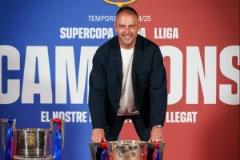 巴薩官方宣布與主帥弗里克續(xù)約至2027年，首秀賽季奪三冠！