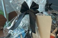 亞歷山大為每位隊友定制精美專屬禮包，遠(yuǎn)超勞力士奢華