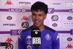 德媒：拜仁關注外租小將阿茲努，或?qū)⑵洳渴鹬潦谰惚蠛笮l(wèi)替補位