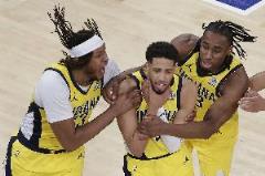 30年經(jīng)典對決！步行者致敬米勒時刻，鎖喉反殺紐約