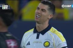 太追求角度！哈納姆突破造點(diǎn)，C羅主罰點(diǎn)球擊中門柱外側(cè)彈出