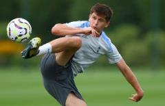 17歲283天！摩爾創(chuàng)歷史成歐聯(lián)杯最年輕進球球員