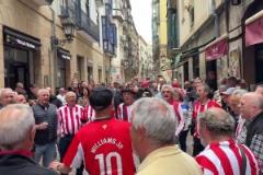 畢竟在我家主場比賽畢巴沒進歐聯(lián)決賽，球迷依然嗨起來了