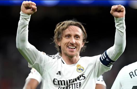 莫德里奇皇馬榮譽(yù)全記錄：6冠歐冠力奪金球獎(jiǎng)打破梅羅壟斷