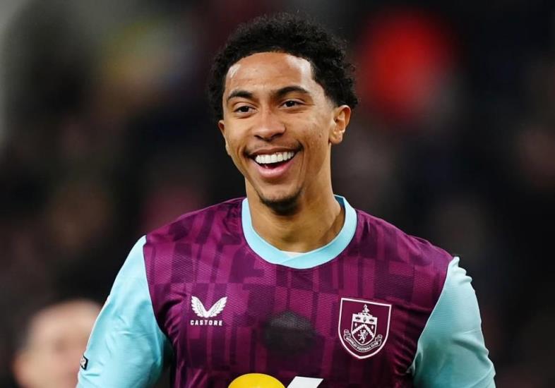 官方：伯恩利完成切爾西后衛(wèi)漢弗萊斯買(mǎi)斷，總轉(zhuǎn)會(huì)費(fèi)或達(dá)1470萬(wàn)英鎊