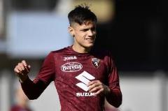 意媒：米蘭為超越國米，正積極爭奪里奇，因賴因德斯或加盟曼城