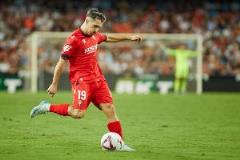 法爾克：皇社、黃潛有意引進(jìn)薩拉戈薩，利茲聯(lián)、熱那亞與佩雷茨談判