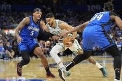 魔術(shù)本賽季防守效率聯(lián)盟第二且失分全聯(lián)盟最少，卻無人入選最佳防陣。