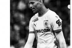 青木法甲首季閃耀：21球5助獲官方盛贊