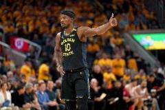 皮爾斯：當(dāng)庫(kù)里無法出戰(zhàn)時(shí)，巴特勒沒有借口，他必須扛起球隊(duì)