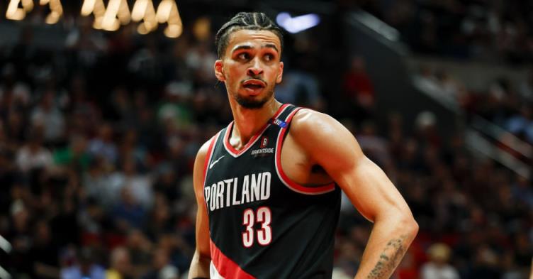 美媒曝湖人或用克內(nèi)克特+首輪交易卡馬拉