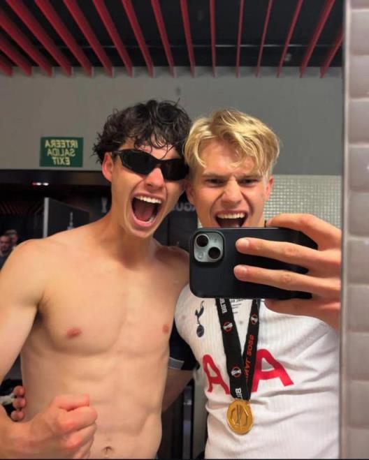 想看他們比賽！