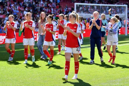 英超女足舊將：槍手有望挑戰(zhàn)巴薩，盡管對(duì)手實(shí)力強(qiáng)勁