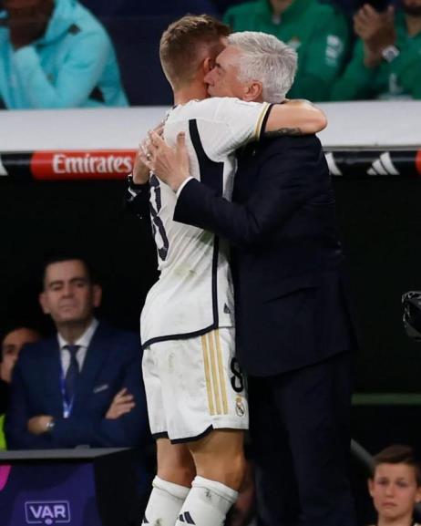 克羅斯向安帥致敬：職業(yè)生涯合作過(guò)的最后一位教練，感謝您