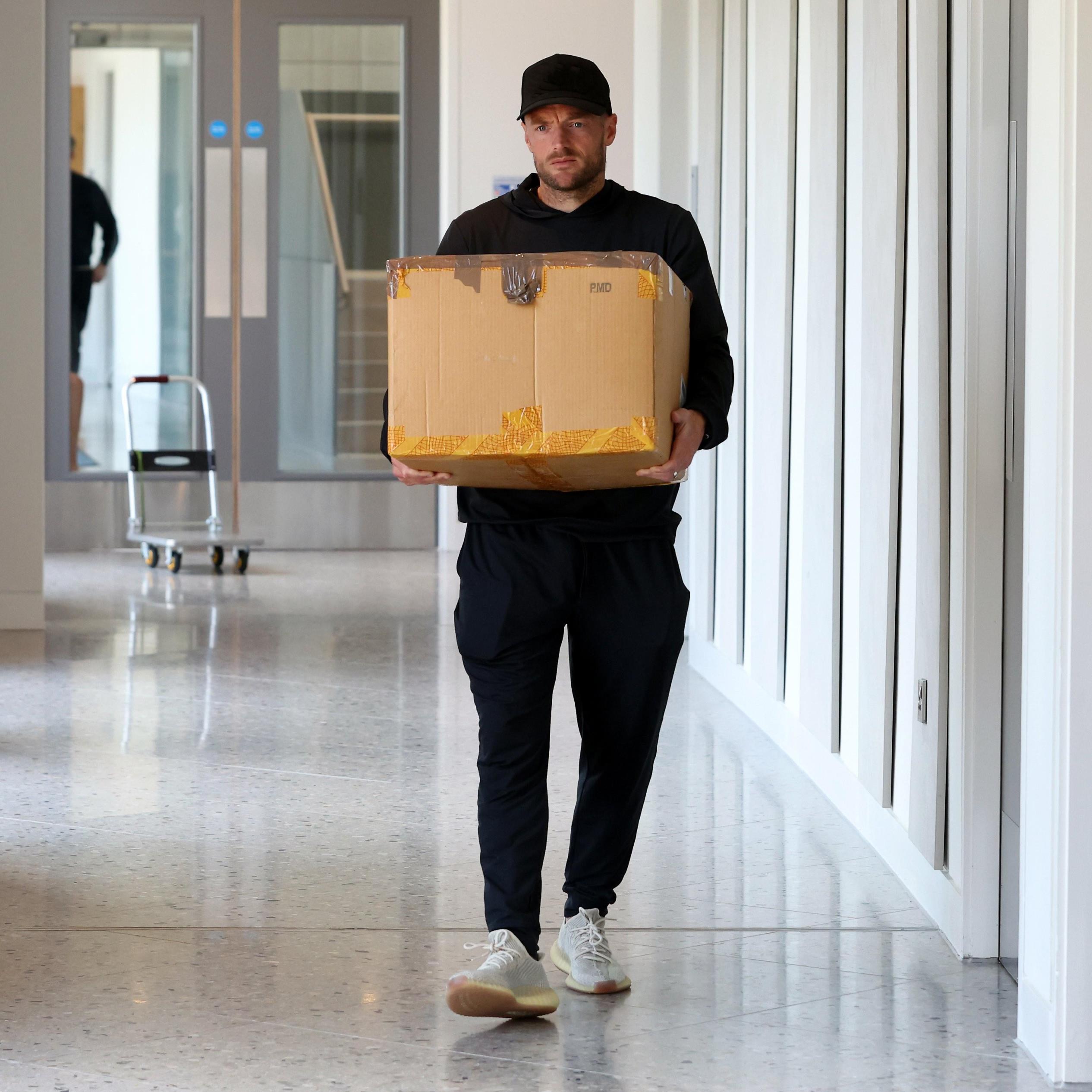 范尼：瓦爾迪回俱樂(lè)部向工作人員表達(dá)感謝