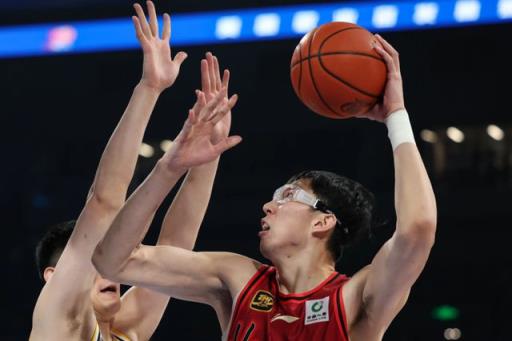 周琦攜手胡金秋孫銘徽，王博執(zhí)教生涯第二冠近在咫尺