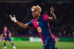 法媒：巴薩新賽季宣傳照曝光亞馬爾穿10號，下賽季或改號碼