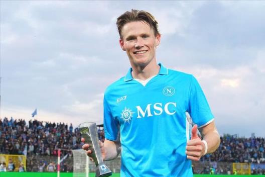 曼聯(lián)的痛！麥克托米奈28歲側(cè)身世界波絕殺，現(xiàn)場視角太絲滑！