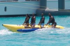 韋德稱妻子提議坐香蕉船 安東尼仍在路上未趕上