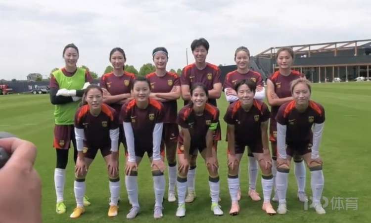 中國女足2-1戰(zhàn)勝堪薩斯城激流女足預(yù)備隊(duì)，邵子欽、智杰進(jìn)球