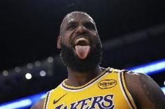 詹姆斯湖人生涯第7次入選最佳陣容：1次一陣2次二陣4次三陣