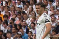 迪亞斯拉傷退場(chǎng)，維尼修斯替補(bǔ)登場(chǎng)