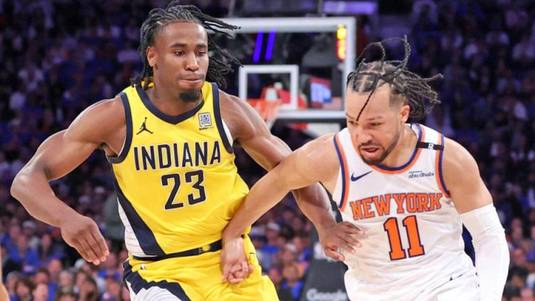 布倫森季后賽生涯第19次得分破30分，超越尤因成尼克斯隊(duì)史第一人