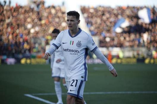 阿斯拉尼：失望與遺憾，8天后關鍵比賽在即