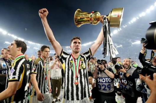 隆戈：弗拉霍維奇渴望轉(zhuǎn)會(huì)英超，阿森納表達(dá)興趣