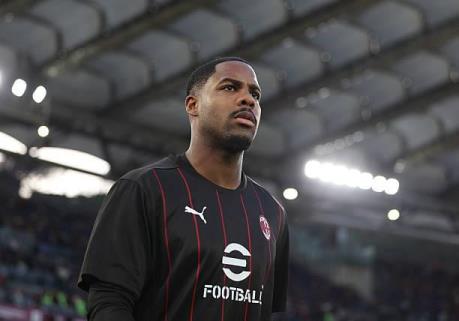 曼聯(lián)正積極尋求新門將，已聯(lián)系邁尼昂了解情況