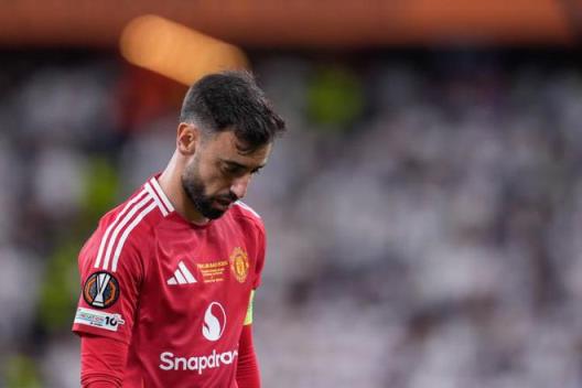 記者：新月為B費(fèi)提供70萬鎊周薪最終報價，球員三天內(nèi)決定是否接受