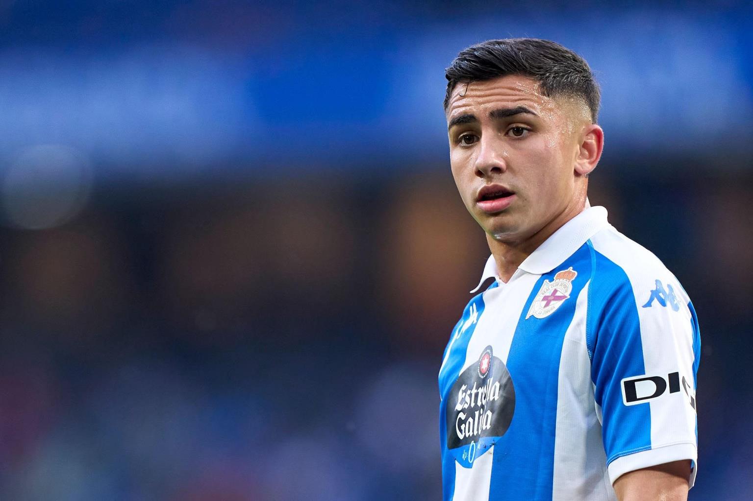 斯基拉：拉科魯尼亞前鋒佩克以3500萬歐元轉(zhuǎn)會科莫，簽約至2030年