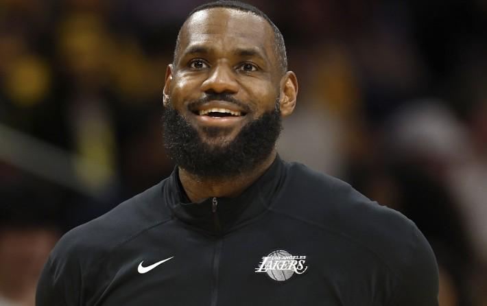 經(jīng)紀人：詹姆斯未來決策將由他本人宣布