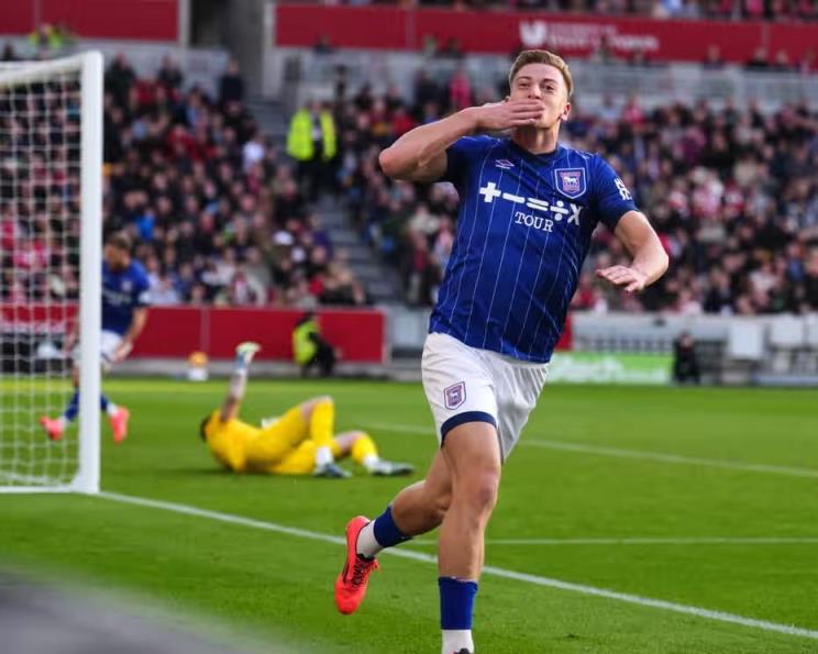 衛(wèi)報(bào)：埃弗頓雖不如豪門吸引人，但可為德拉普提供首發(fā)保障