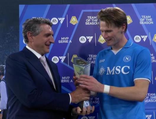 麥克托米奈：感謝球迷支持，下賽季將繼續(xù)全力以赴