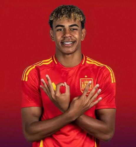 新絕代雙驕已過氣，三足鼎立時代來臨，梅羅喜迎新格局