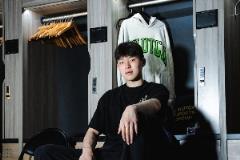 帥小伙楊瀚森亮相Klutch Pro Day試訓，曬出參賽圖集與定妝照