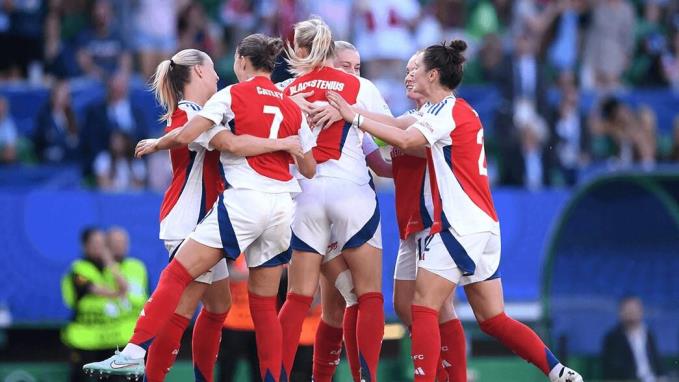 阿森納女足奪冠歷程：逆轉(zhuǎn)皇馬、逆轉(zhuǎn)里昂勇奪冠軍