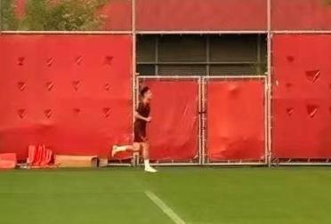 國足上海集訓(xùn)第二天，武磊仍未參與有球訓(xùn)練