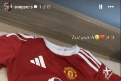 女友宣！女友曬照配文：加納喬曼聯(lián)戰(zhàn)袍，最后一戰(zhàn)