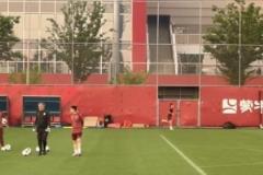 記者：武磊、劉若釩、汪士欽暫未參與國足合練，專注恢復(fù)訓(xùn)練