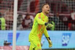 埃因霍溫有意引進拜仁門將佩雷茨，競爭中領跑