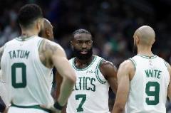 范?？巳麪枺壕G軍可能因布朗合同交易布朗，但我覺(jué)得他該被留下