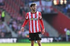 記者：37歲南安普頓中場拉拉納或今夏結(jié)束職業(yè)生涯