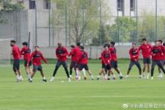 長春亞泰5月25日復(fù)工 蘇亞雷斯率隊(duì)開啟首練