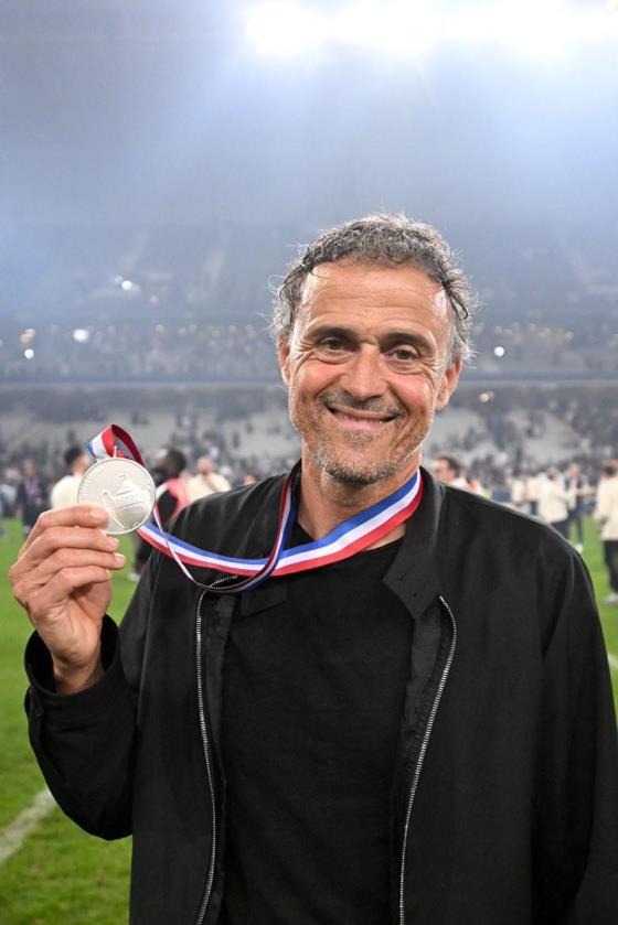 恩里克成歷史首位連續(xù)兩個賽季包攬法甲+法國杯冠軍的教練