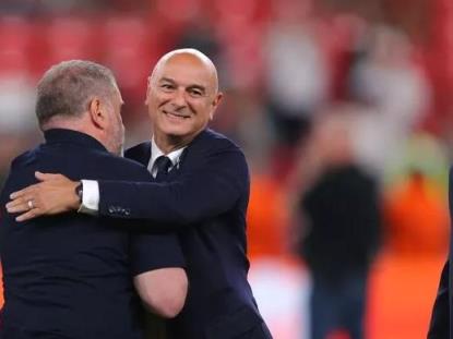 列維：感謝澳波和球員們實(shí)現(xiàn)這一非凡成就