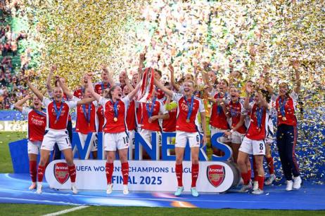 阿森納女足淘汰里昂，巴薩問(wèn)鼎歐冠女足，兩隊(duì)共攬九屆冠軍