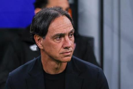 內(nèi)斯塔：圣西羅全場(chǎng)噓聲讓我悲傷，球迷行為揭示米蘭深層危機(jī)